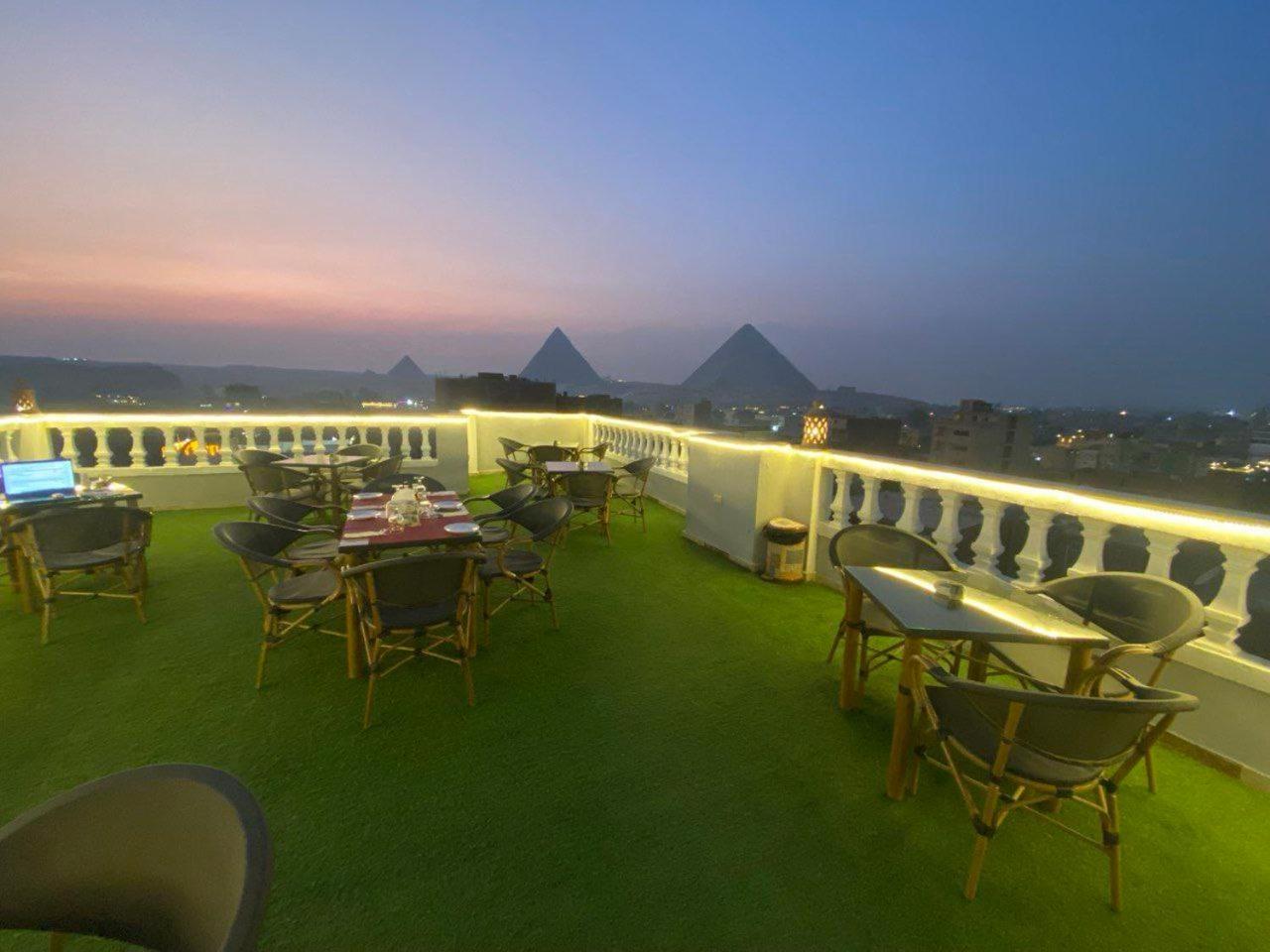 Pyramid Stars Inn Nazlet el-Sîsi Exterior photo