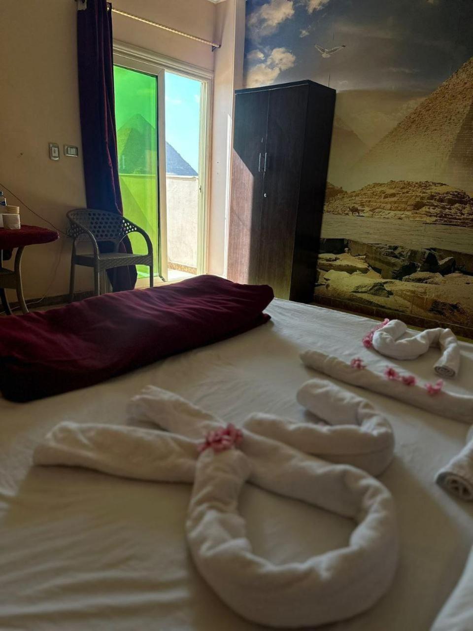 Pyramid Stars Inn Nazlet el-Sîsi Exterior photo
